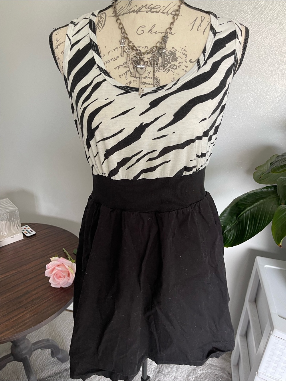 BeBop Zebra Print Sleeveless Fit & Flare Dress Black White Size Small